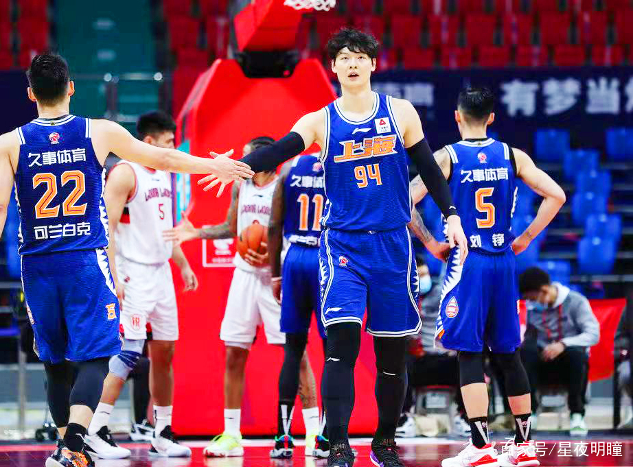 aoa体育官网-上海上演惊险逆转，惊险获胜(上海上演惊险逆转,惊险获胜的电影)