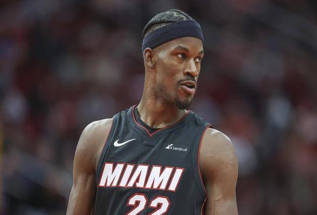 aoa体育-开拓者胜下雄鹿，球队士气高涨！的简单介绍