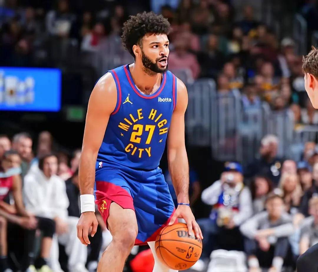 活塞主场轻取对手，取得压倒性胜利的简单介绍