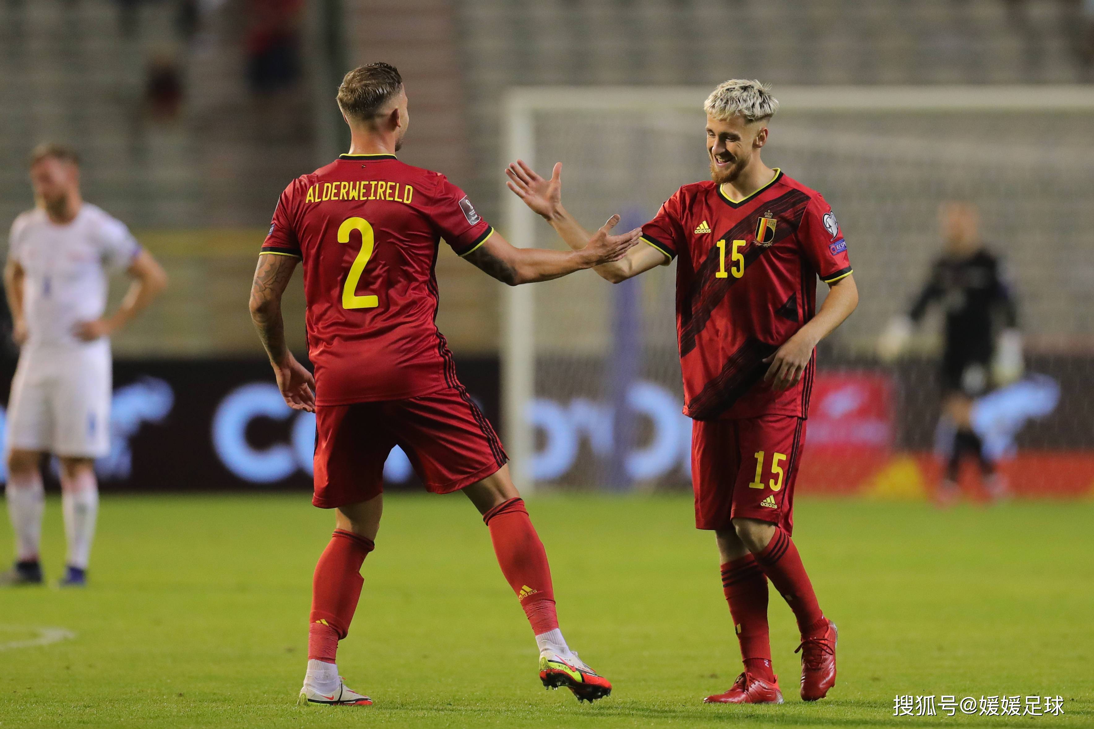 关于荷兰客场不敌瑞典,遭受惨败的信息 关于荷兰客场不敌瑞典,遭受惨败的信息