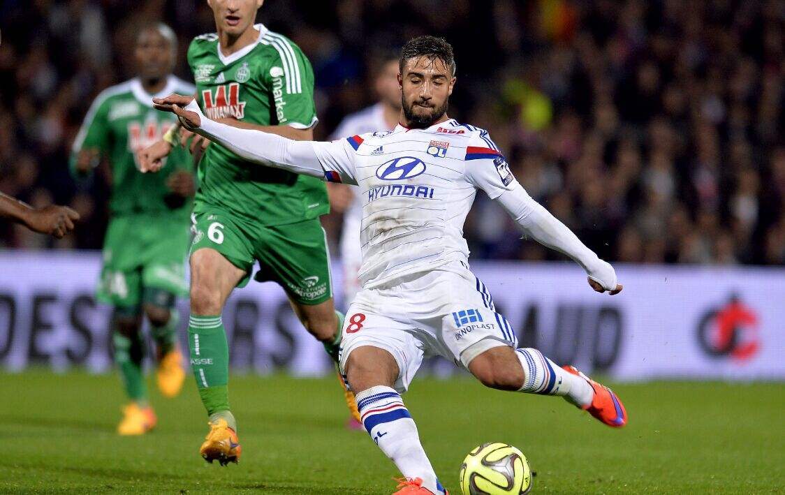 里昂队主场告捷，拿下连胜继续领跑的简单介绍