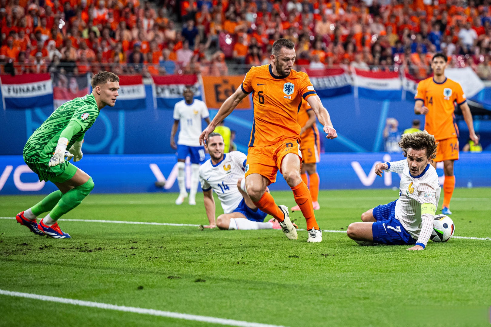 aoa体育视频-强队在欧洲顶尖比赛中展现统治力