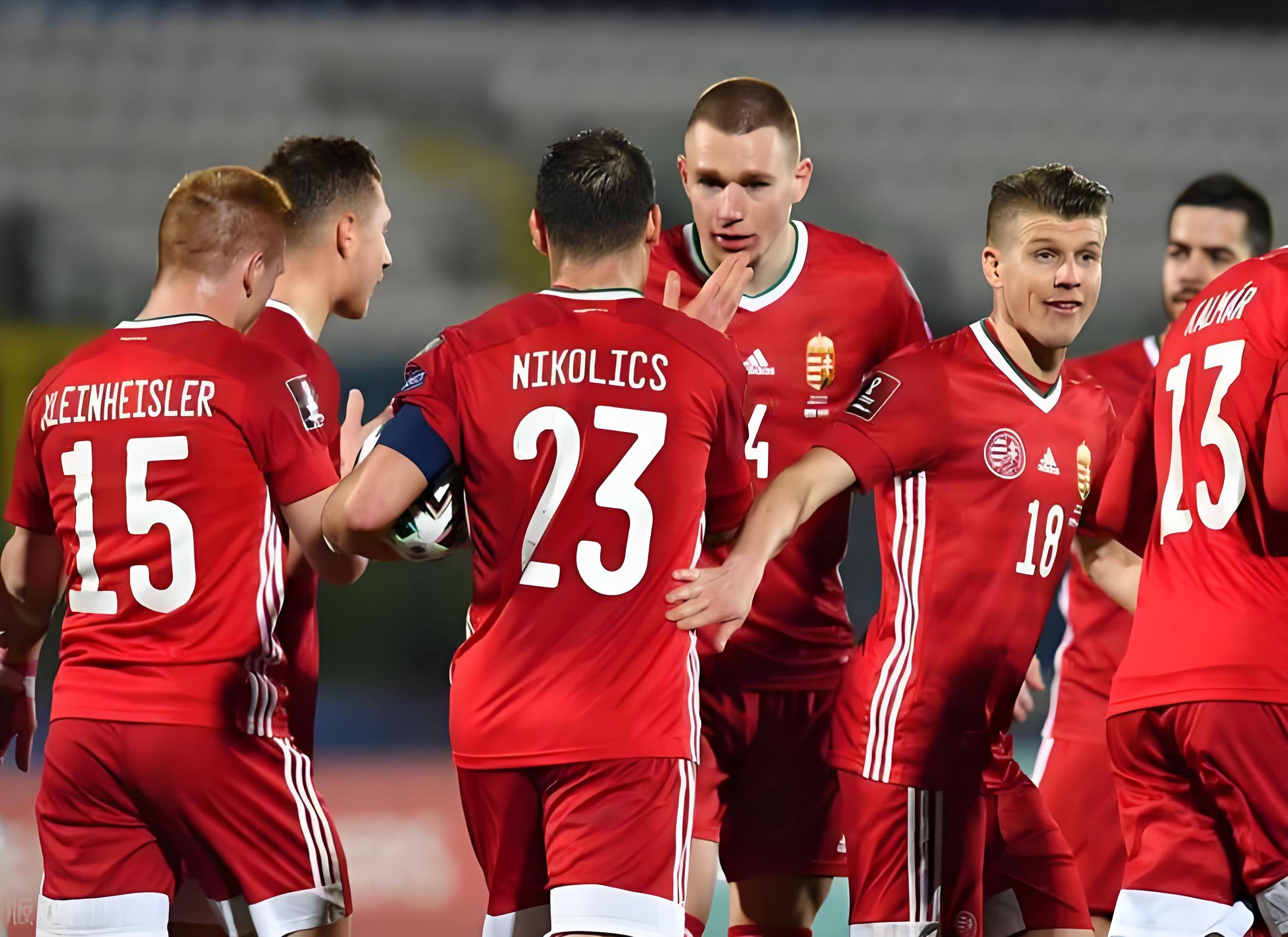 强队在欧洲顶尖比赛中展现统治力