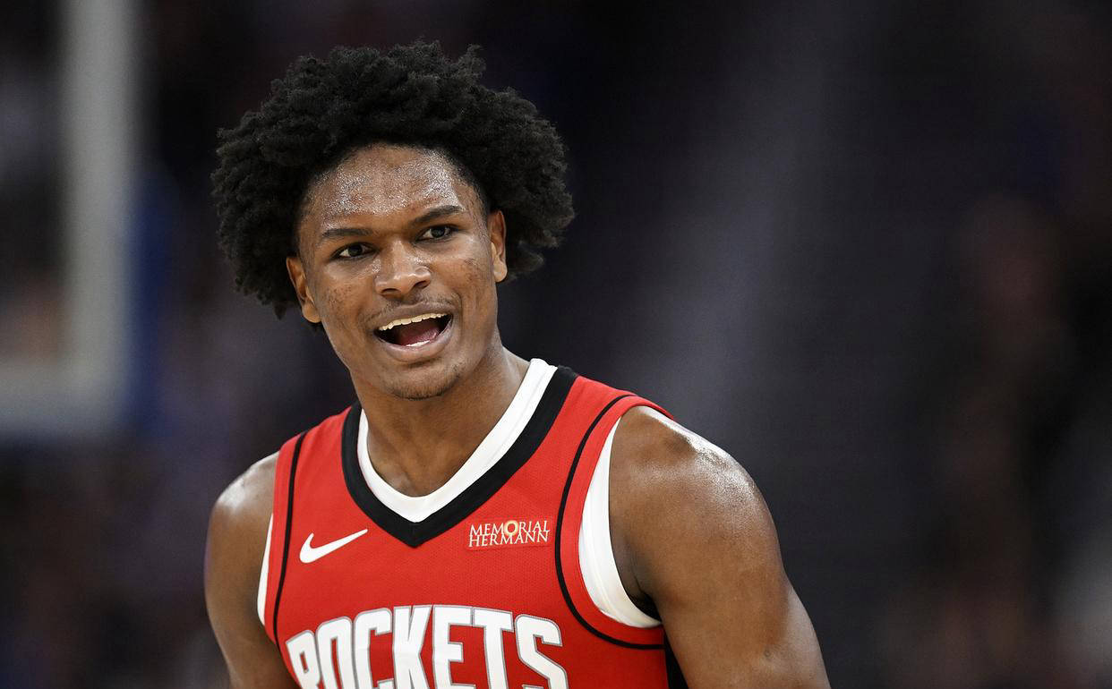 新秀球员的表现引起了所有人的关注