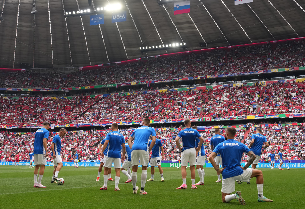 aoa体育课程-包含紧张瞬间：欧洲足球联赛争夺激烈的词条