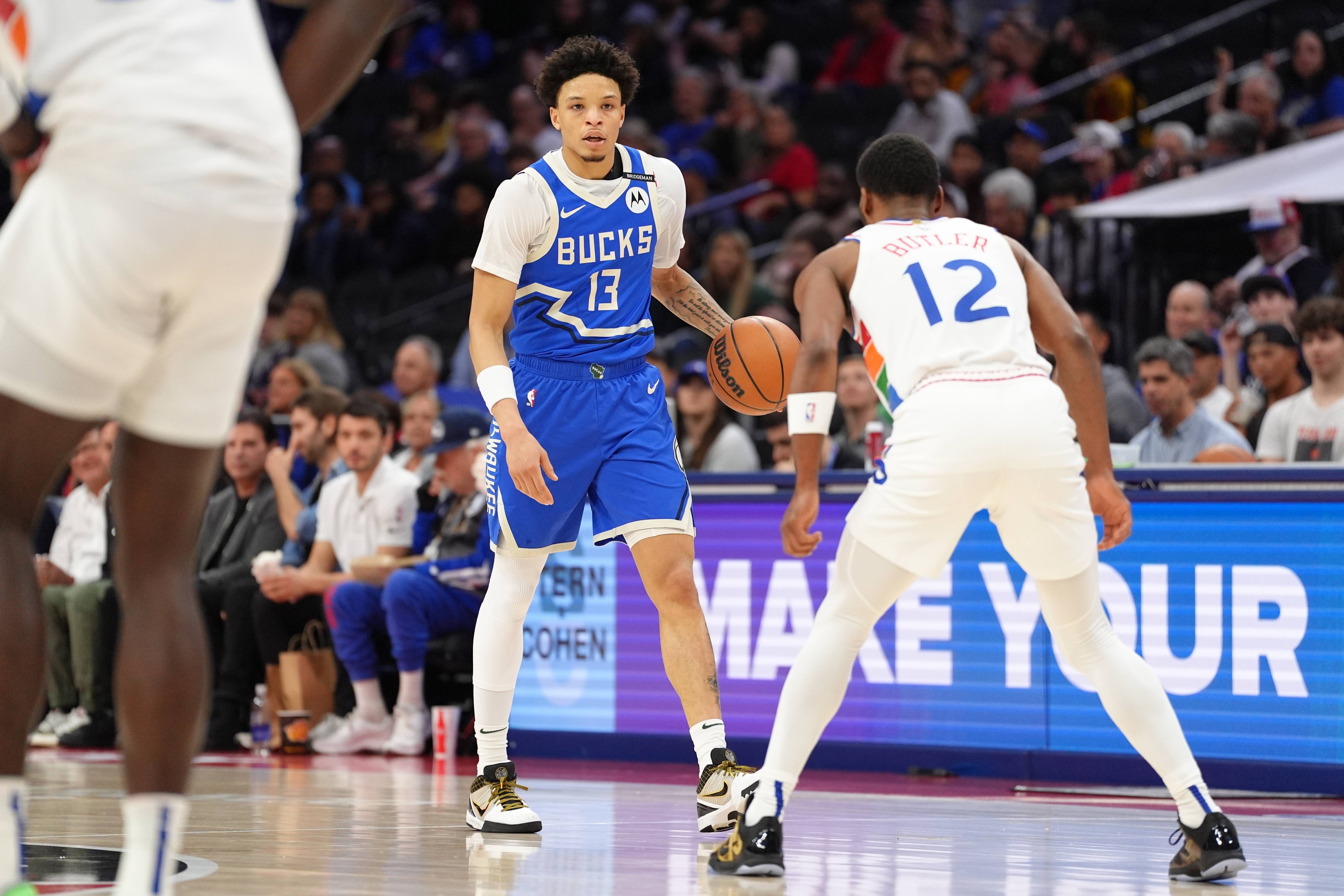 aoa体育-雄鹿东部冠军赛突困，球队寻求突破点