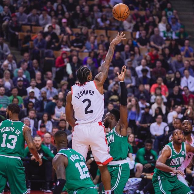 关于凯尔特人主场力克掘金，海沃德季后赛状态回暖的信息