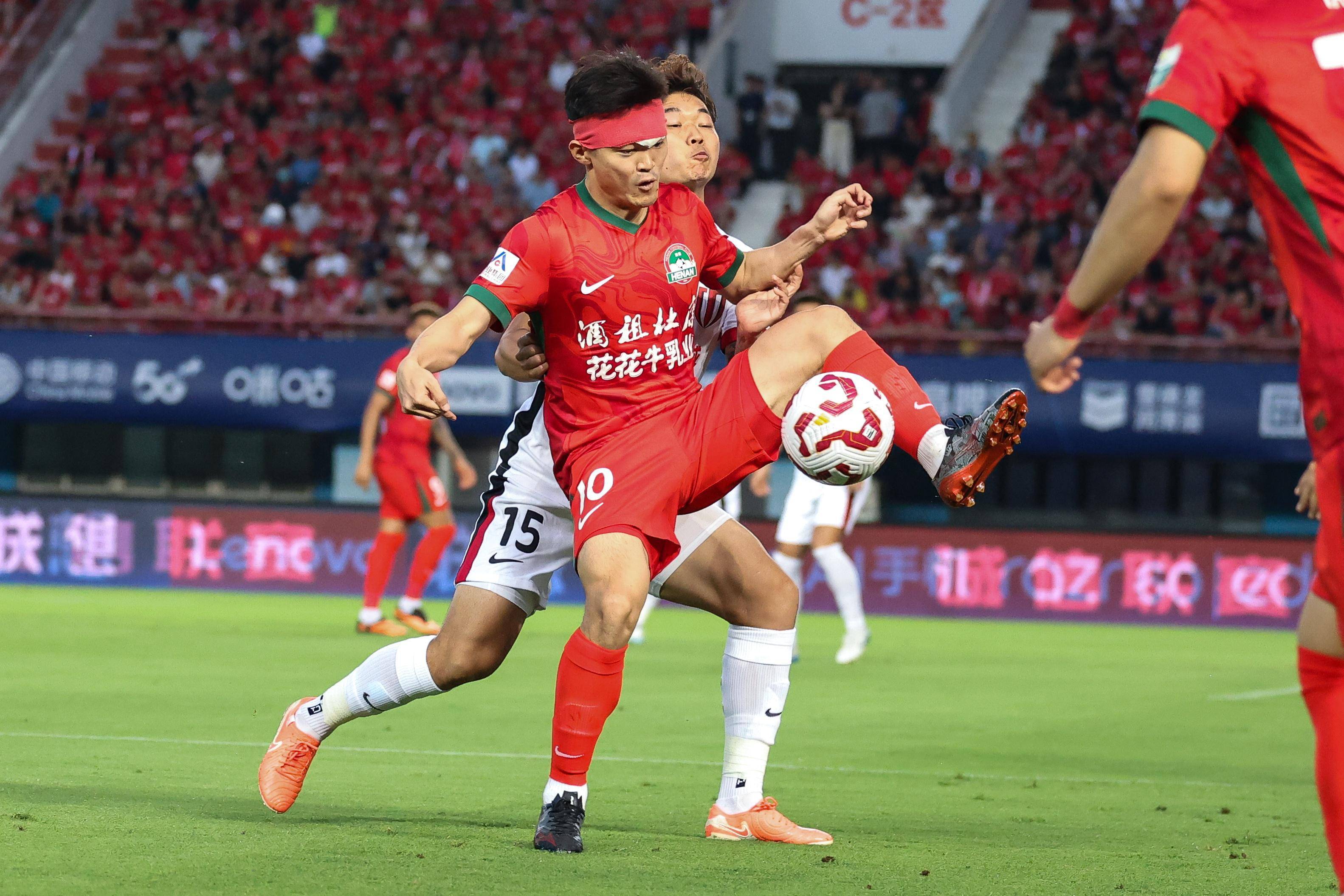 aoa体育活动-江苏队主帅力挺球员，誓要打出最佳表现