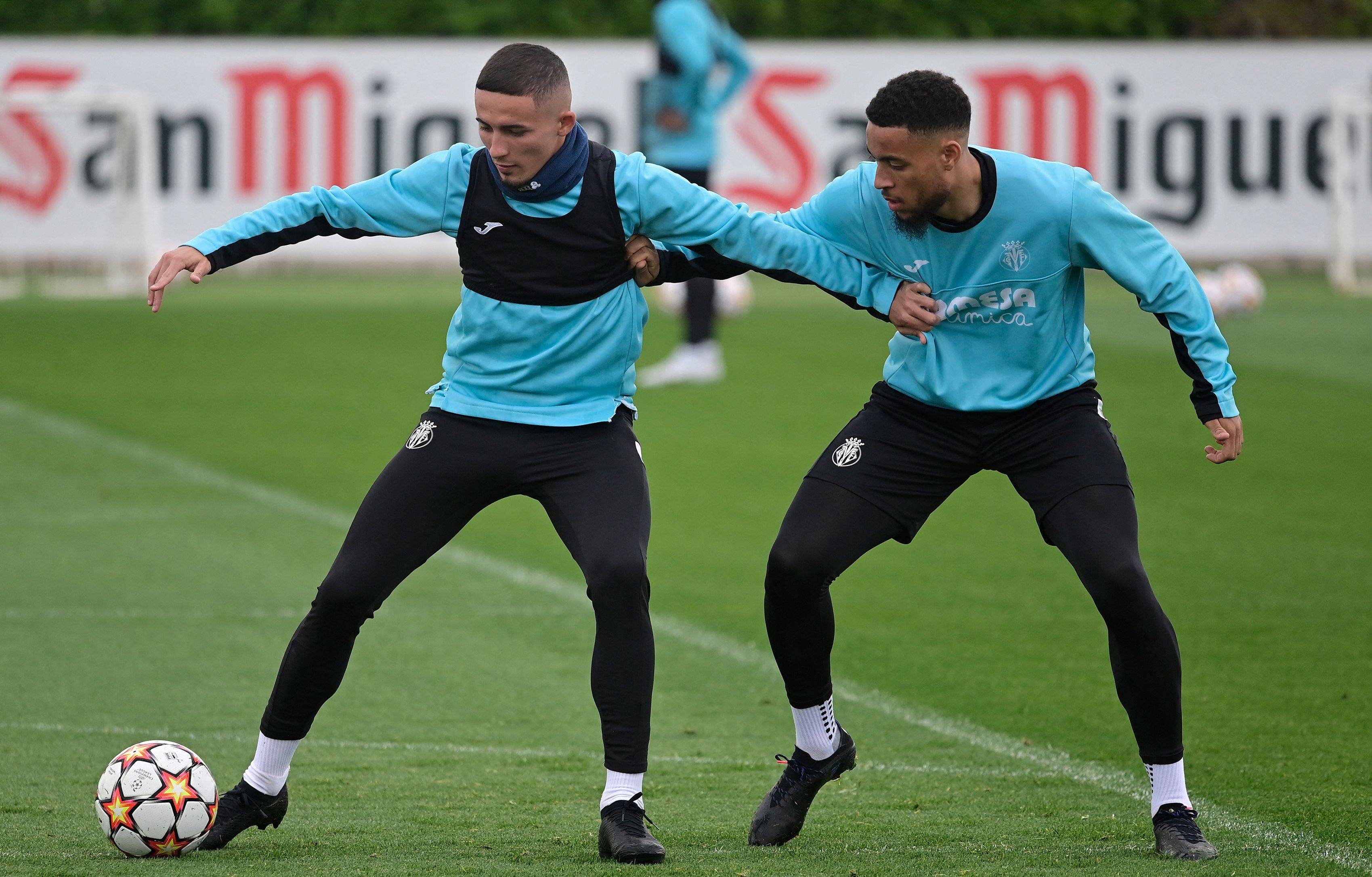 关于比利亚雷亚尔积极备战，士气高昂的信息