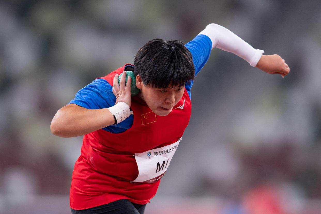 aoa体育活动-保加利亚射击高手枪法一流，夺得女子团体铜牌