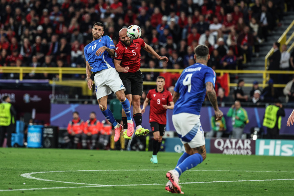 aoa体育娱乐-克罗地亚队经历激烈战斗，成功挺进半决赛