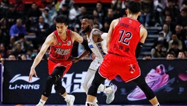 aoa体育课程-广州龙狮连胜三场，主帅表示球队状态正佳